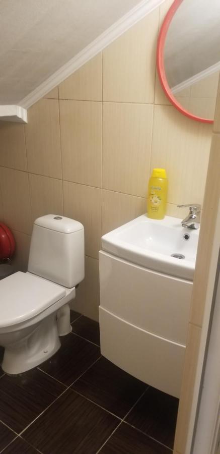 Студіо На Кoновальця Apartment ลวีฟ ภายนอก รูปภาพ
