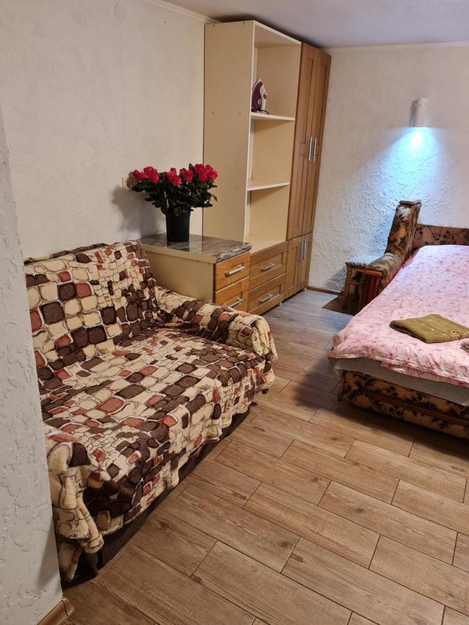 Студіо На Кoновальця Apartment ลวีฟ ภายนอก รูปภาพ