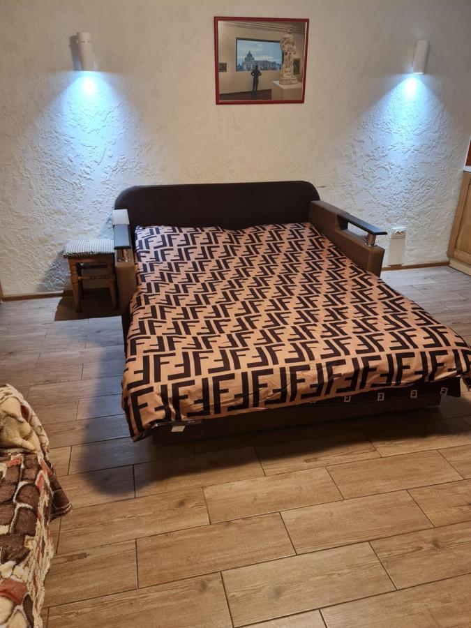 Студіо На Кoновальця Apartment ลวีฟ ภายนอก รูปภาพ