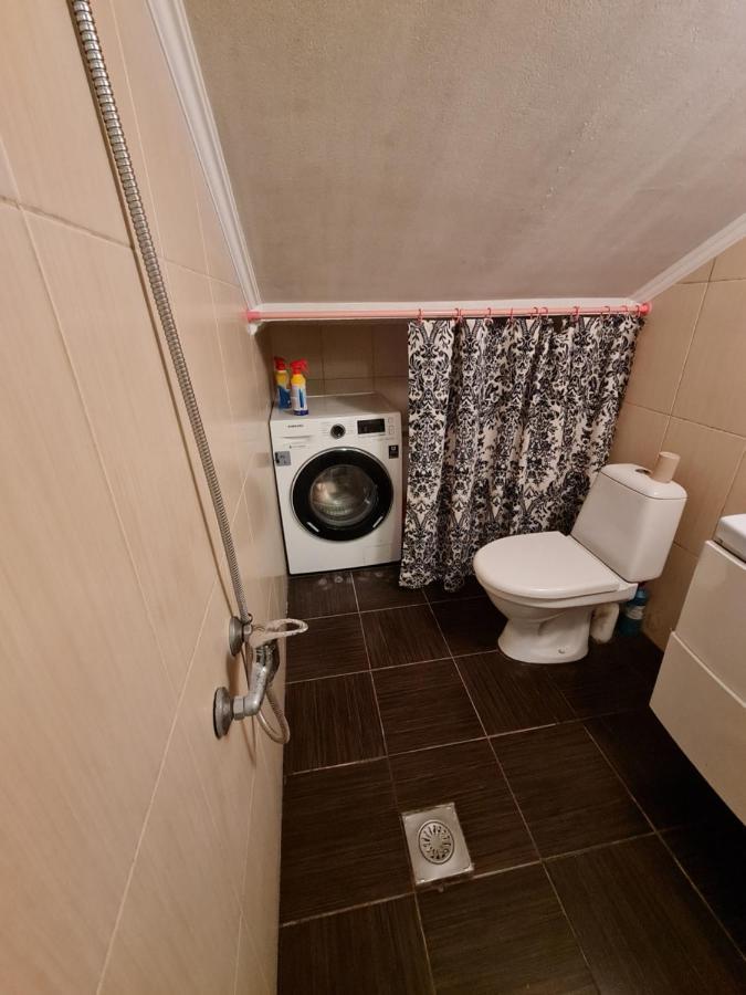 Студіо На Кoновальця Apartment ลวีฟ ภายนอก รูปภาพ