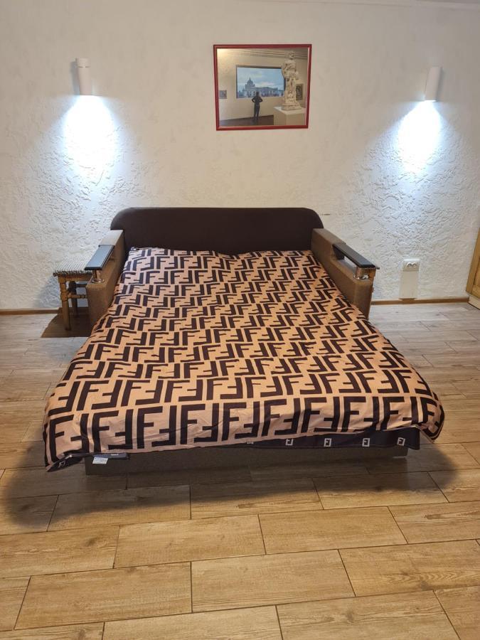 Студіо На Кoновальця Apartment ลวีฟ ภายนอก รูปภาพ